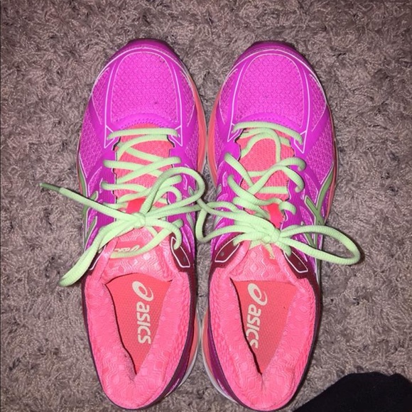 Asics Tennis Shoes - Picture 2 of 4